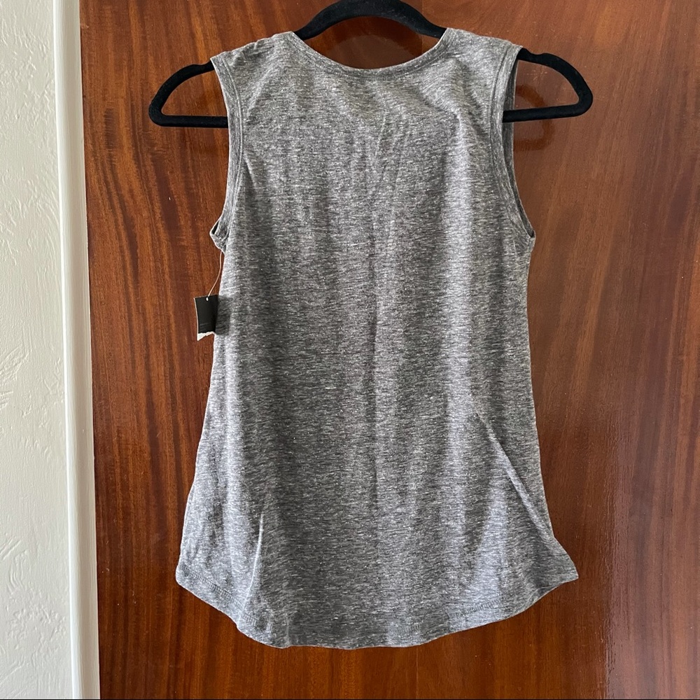 NWT Old Navy Active Run The Street Workout tank - Picture 5 of 5